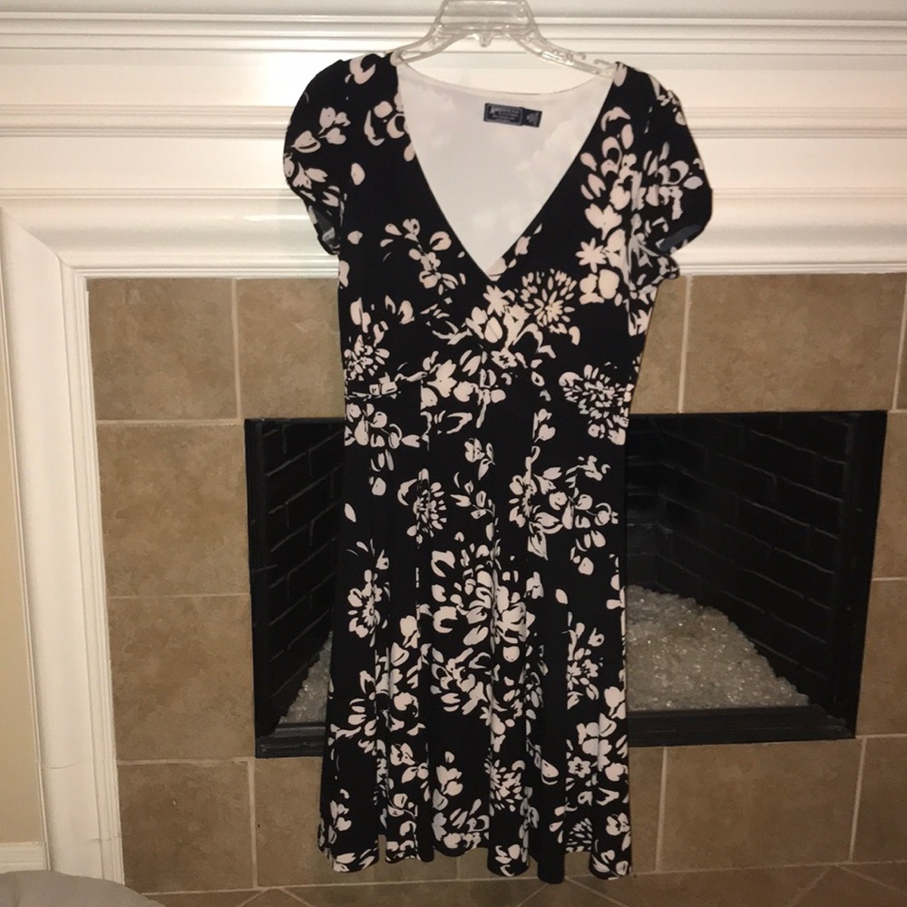 Floral American Living Dress. Size 10.